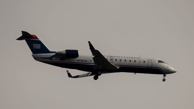 Canadair Regional Jet CRJ-200 (N438AW)