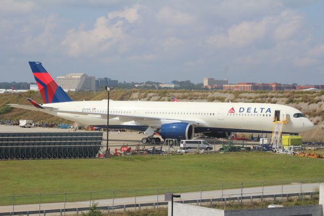 Airbus A350-900 (N501DN)