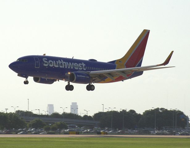 Boeing 737-700 (N937WN)