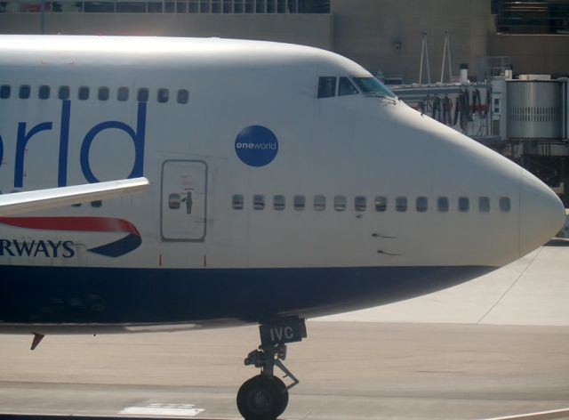 Boeing 747-400 (G-CIVC)