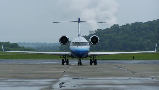 Canadair Regional Jet CRJ-700 (N169GJ)