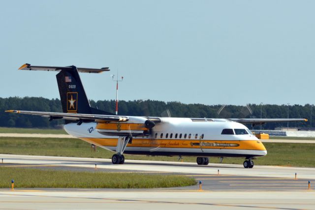 1701609 — - US Army Golden Knights parachute team Performing at the Andrews Air Force Base open house