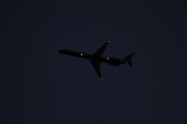 McDonnell Douglas MD-82 (XA-UVG) - DESPEGUE POR 27