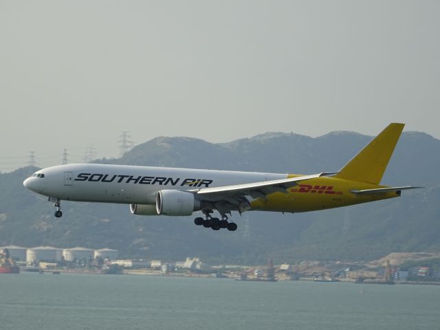 BOEING 777-200LR (N774SA)