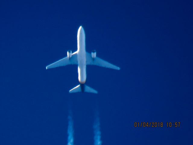 BOEING 767-300 (N303UP)