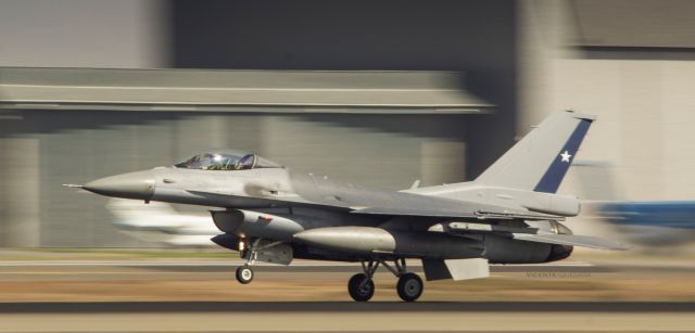 — — - F-16 Fighting Falcon 