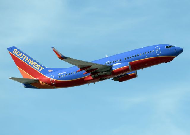 Boeing 737-700 (N956WN)