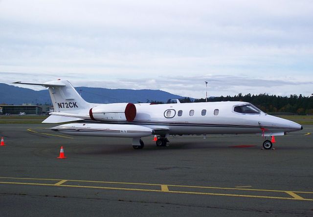 Learjet 35 (N72CK)