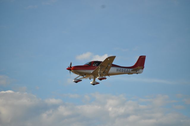 Cirrus SR-22 (N496AL)