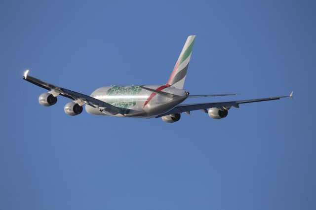 Airbus A380-800 (A6-EOL)