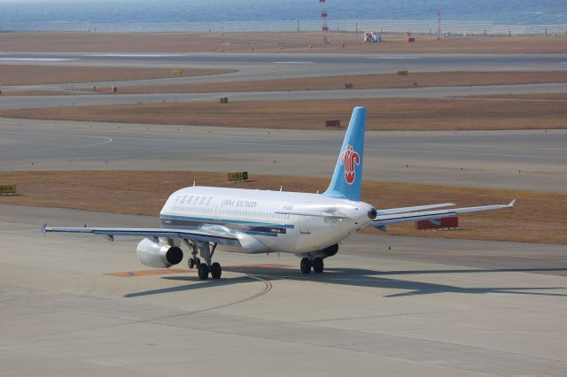 Airbus A320 (B-6826)