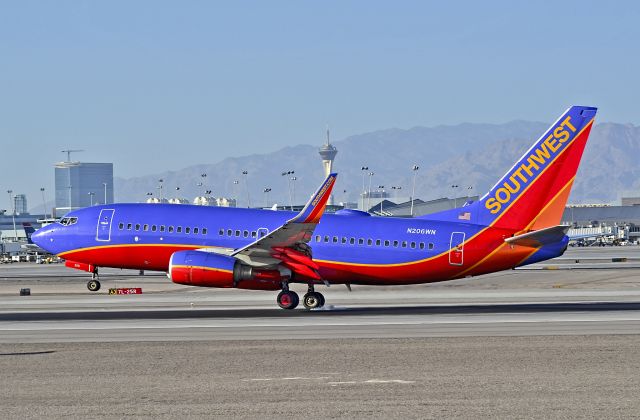 Boeing 737-700 (N206WN) - N206WN Southwest Airlines 2005  Boeing 737-7H4 (cn 34011) - Las Vegas - McCarran International (LAS / KLAS)br /USA - Nevada, February 19, 2014br /Photo: Tomás Del Coro