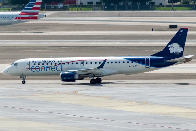 Embraer ERJ-190 (XA-ACT) - A quick hop to Las Vegas for this Aeromexico Connect jet