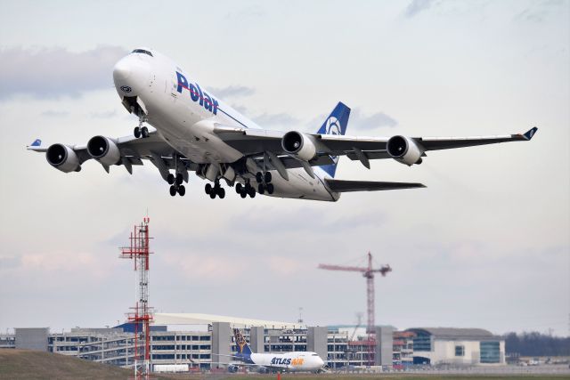 Boeing 747-400 (N450PA) - 11-23-20 Runway 27 departure bound for PANC. GTI N473MC on the ground in the background.