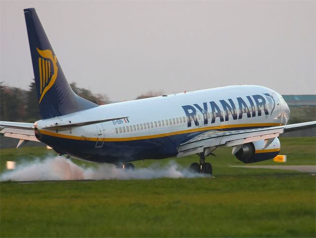 Boeing 737-700 (EI-EBV) - Arriving on delivery from Seattle, USA