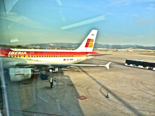Airbus A319 (EC-KBX)