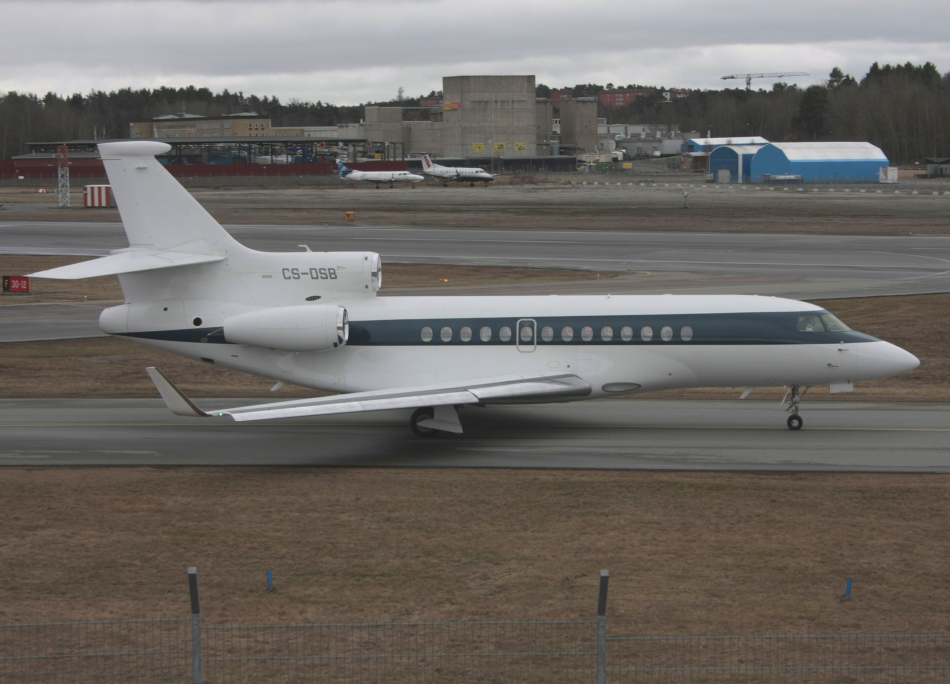 Dassault Falcon 7X (CS-DSB)