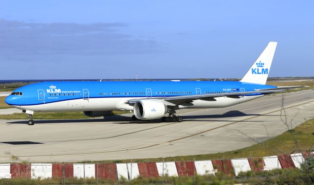 BOEING 777-300ER (PH-BVP)