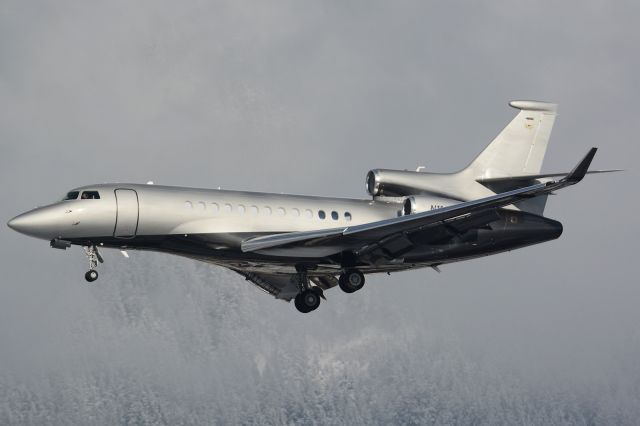 Dassault Falcon 7X (N114BD)