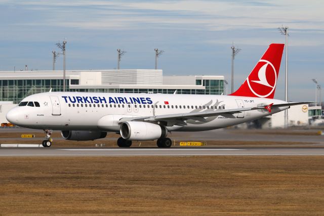 Airbus A320 (TC-JPT)