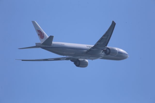 BOEING 777-200LR (B-2097)