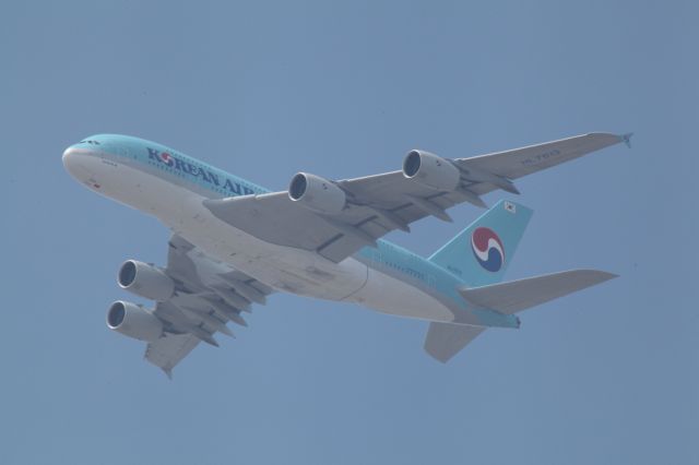 Airbus A380-800 (HL7613) - APPROACHING TO LAX