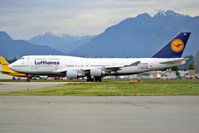 Boeing 747-400 (D-ABVH)