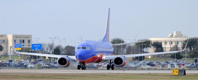 BOEING 737-300 (N354SW)