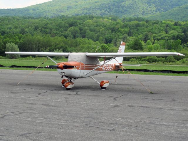 Cessna 152 (N25567)