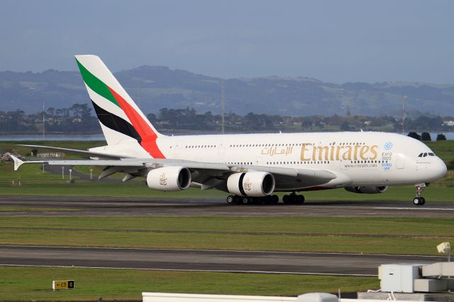 Airbus A380-800 (A6-EEF)