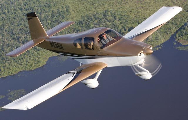 Vans RV-10 (N256H)