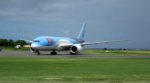 Boeing 757-200 (G-TUIG)