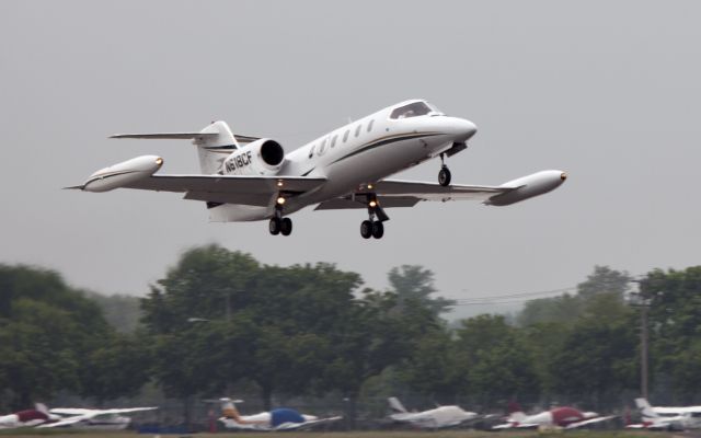 Learjet 35 (N618CF)