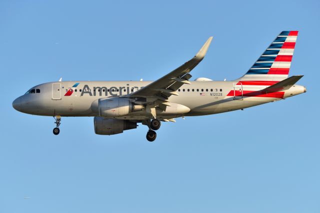 Airbus A319 (N12028) - 28-C 10-23-21