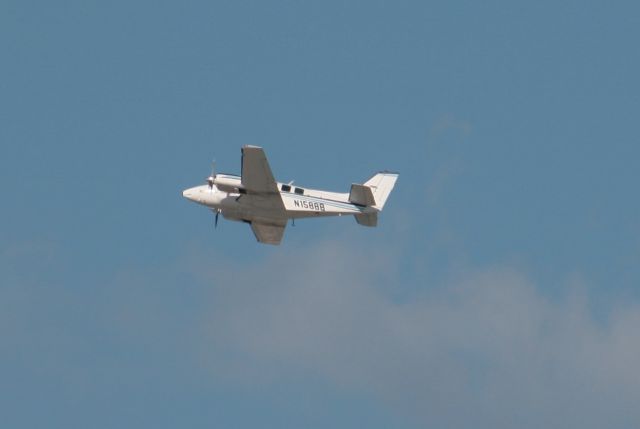 Piper Cherokee Arrow (N15888)