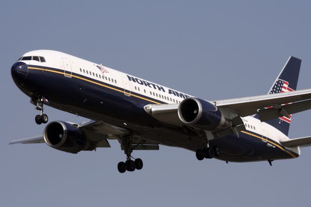 BOEING 767-300 (N760NA) - Apr. 5, 2008.
