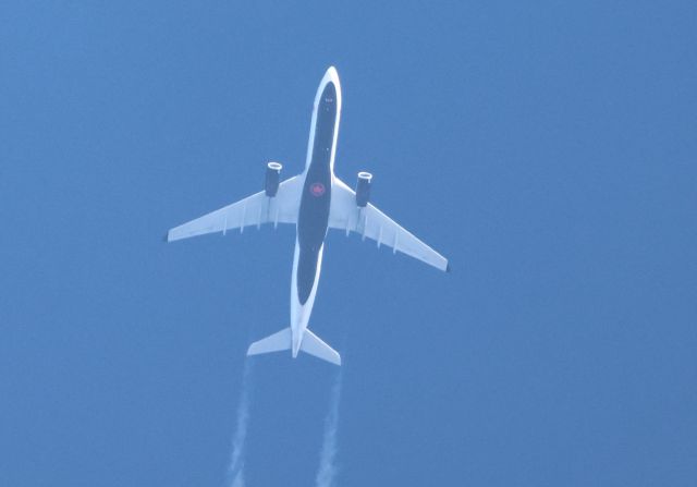 Airbus A330-300 (C-GKUG) - C-GKUG Airbus A-330-343-X Air Canada ACA825 de Madrid MAD vers Toronto YYZ Altitude 10973 Mètres Vitesse 822 Km/H Survolant la ville de Lavaltrie QC. le 01-10-2023 à 16:20.