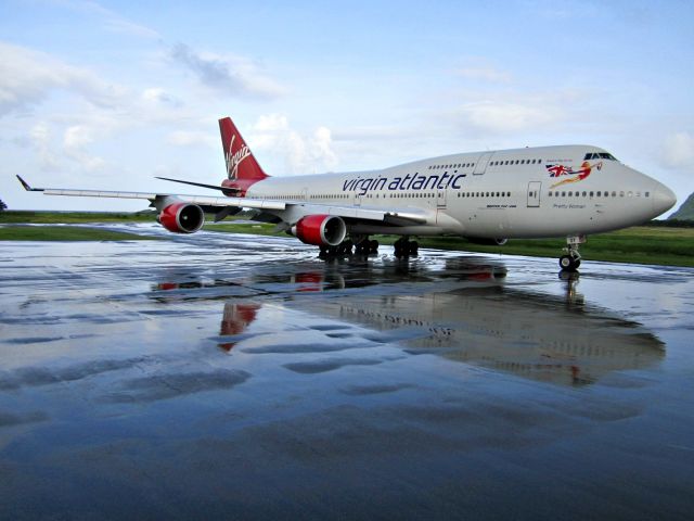 Boeing 747-400 (G-VROY)