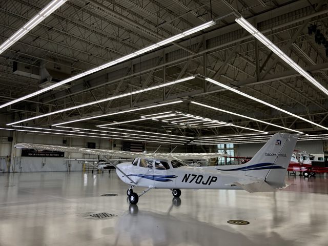 Cessna Skyhawk (N70JP)