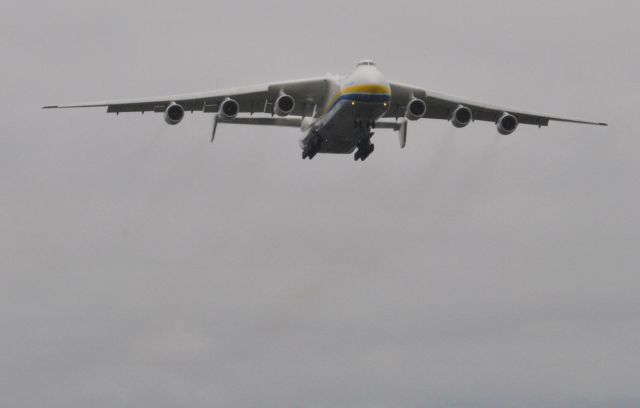 Antonov An-225 Mriya (UR-82060)