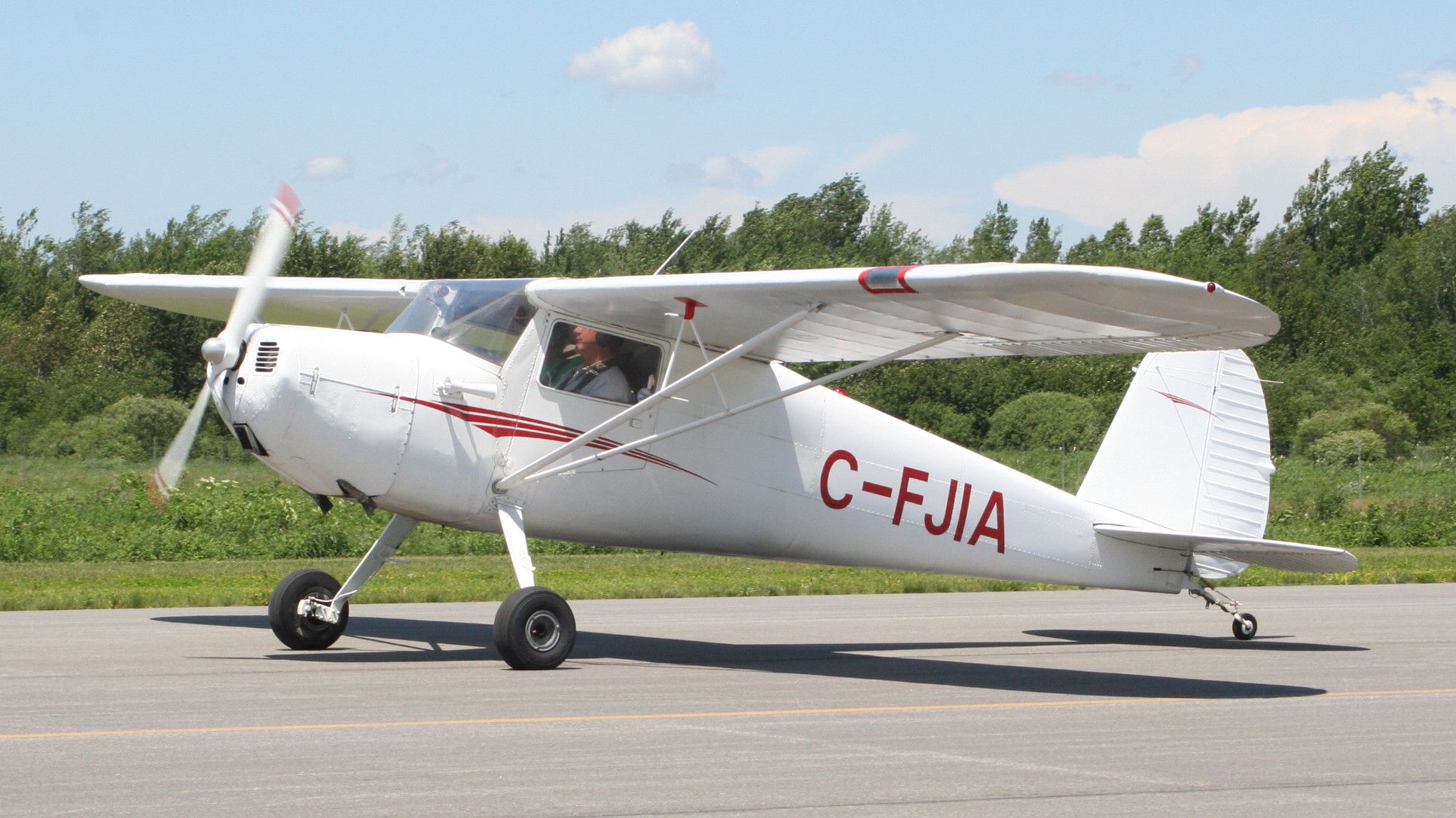 C-FJIA —
