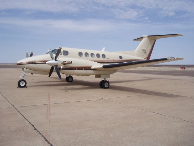 Beechcraft Super King Air 200 (N200RR)