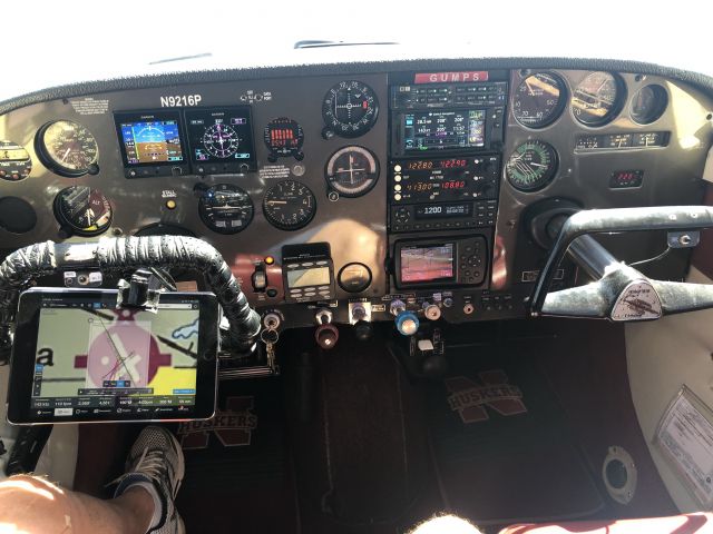 Piper PA-24 Comanche (N9216P)