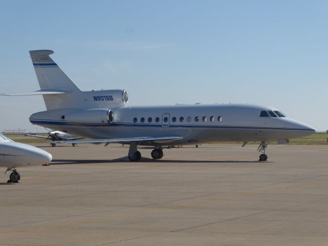 Dassault Falcon 900 (N901SB)