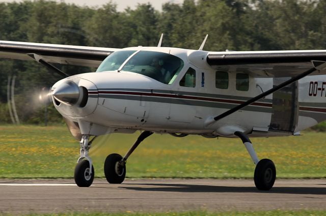 Cessna Caravan (OO-FFB) - STATIONED AT EBZW