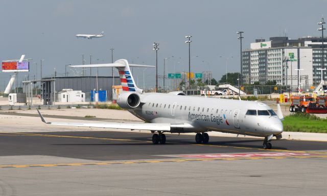 Canadair Regional Jet CRJ-700 (N523AE) - American Airlines Bombardier CRJ-701ER N523AE in Toronto 