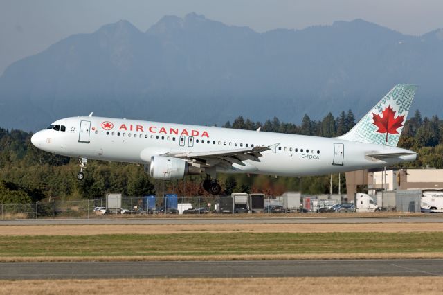 Airbus A320 (C-FDCA)