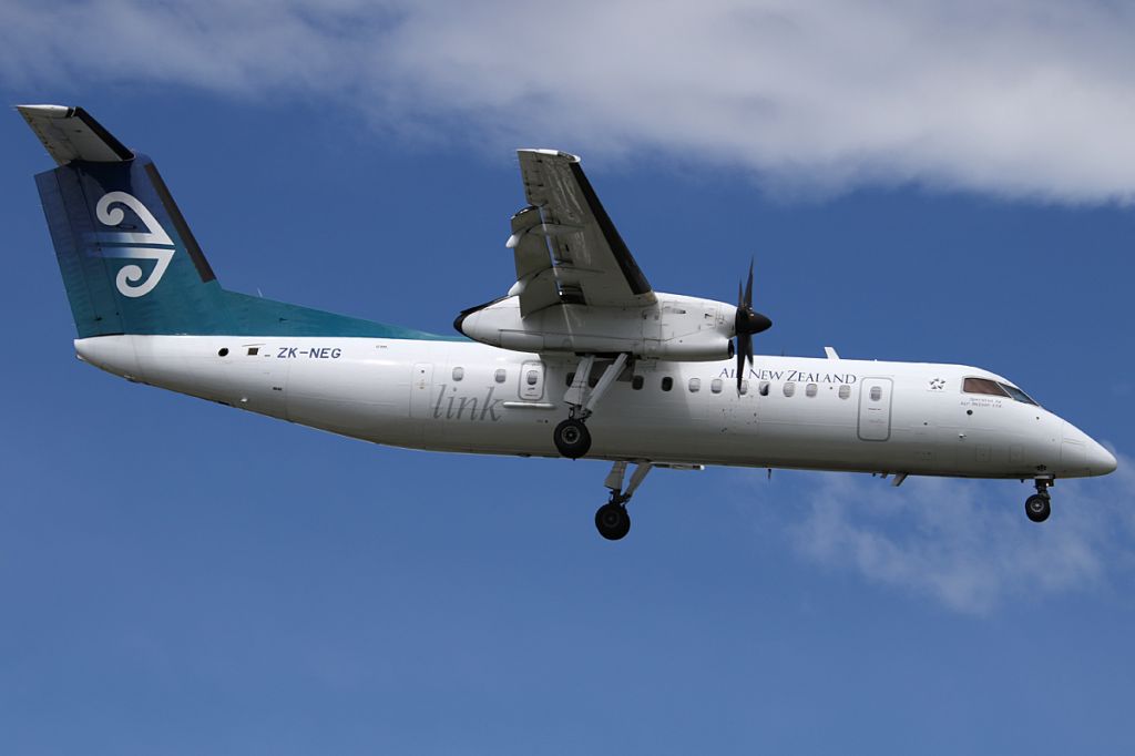 de Havilland Dash 8-300 (ZK-NEG) - on 27 November 2016