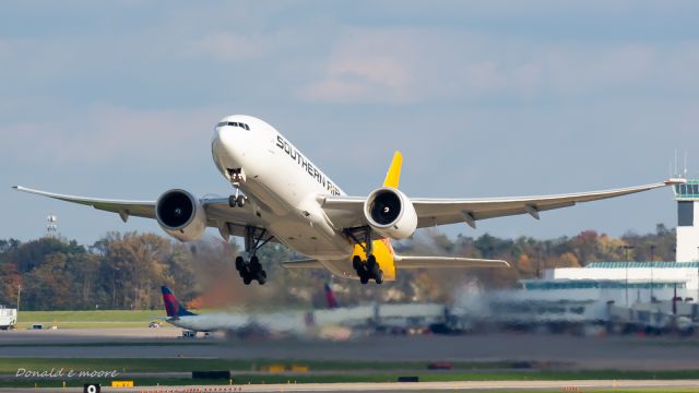 BOEING 777-200LR (N714SA) - Runway 27 departure for seoul