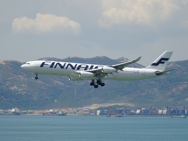 Airbus A340-300 (OH-LQB)